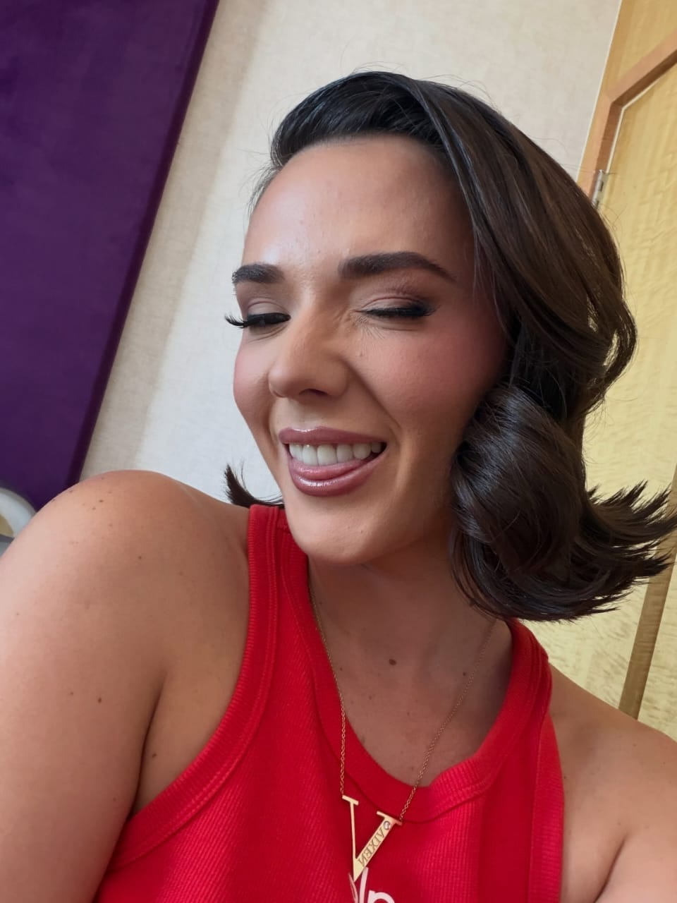Escort Gallery