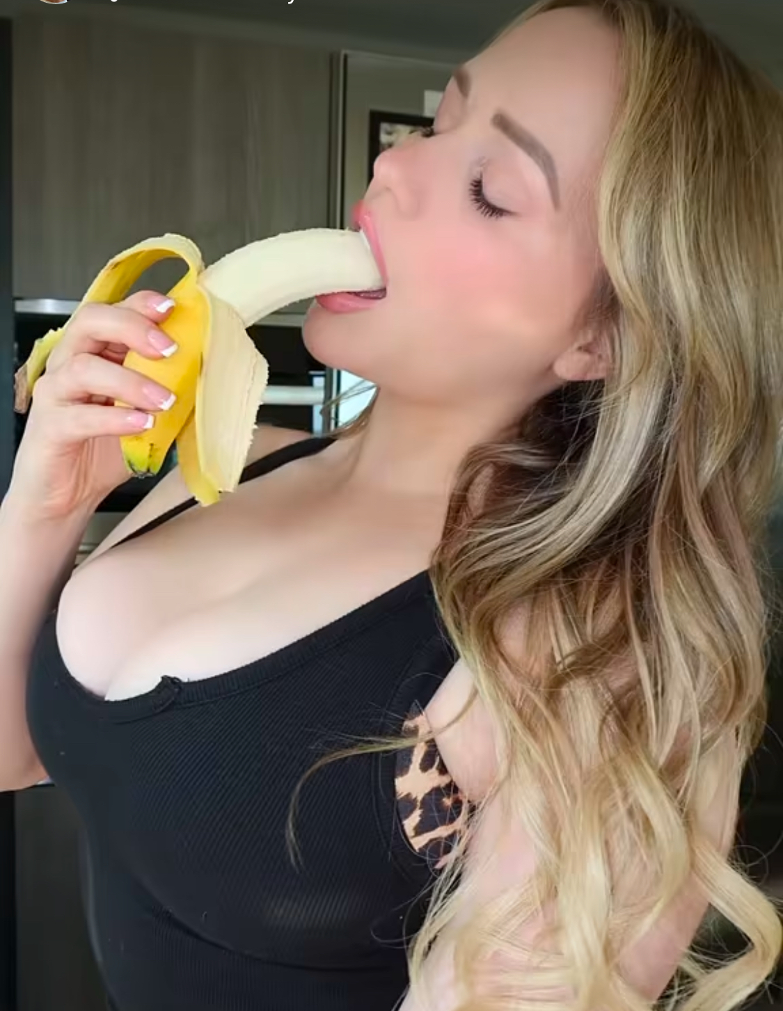 Escort Gallery