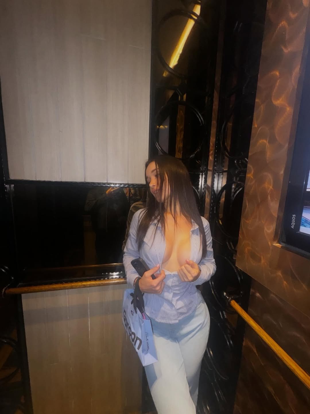 Escort Gallery