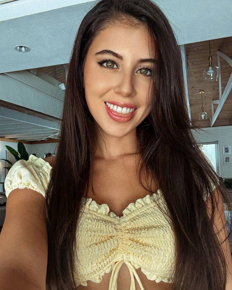 Escort Gallery