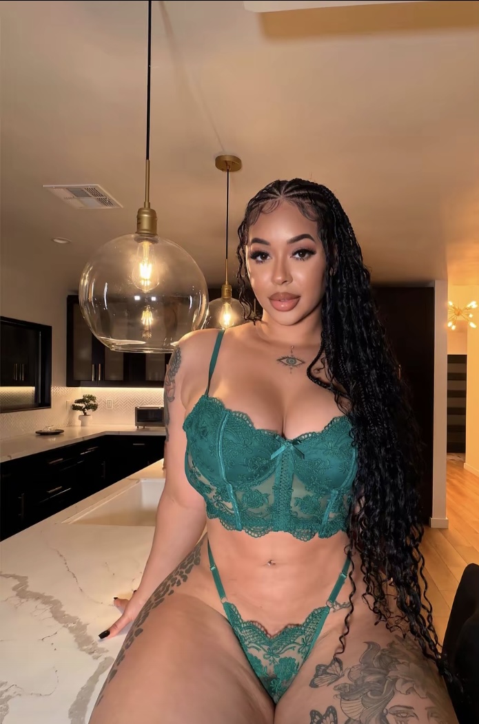 Escort Gallery
