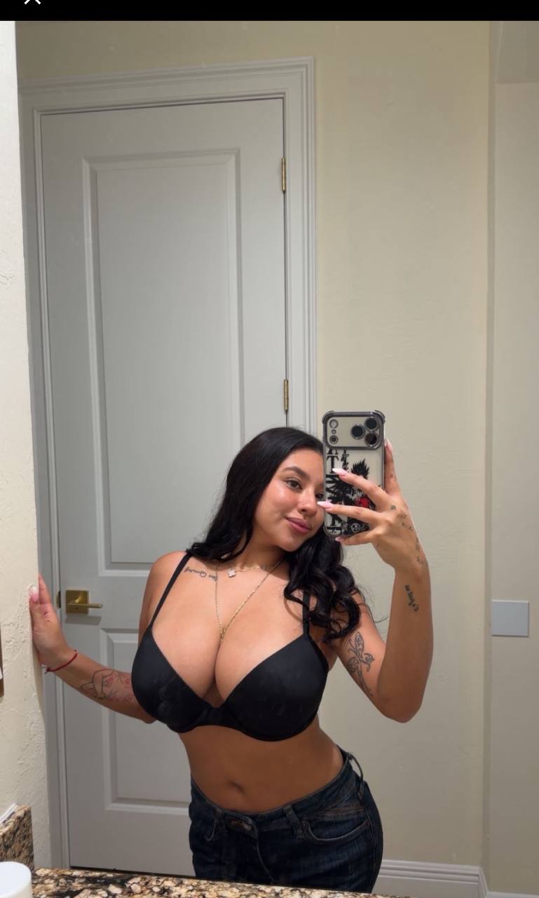 Escort Gallery