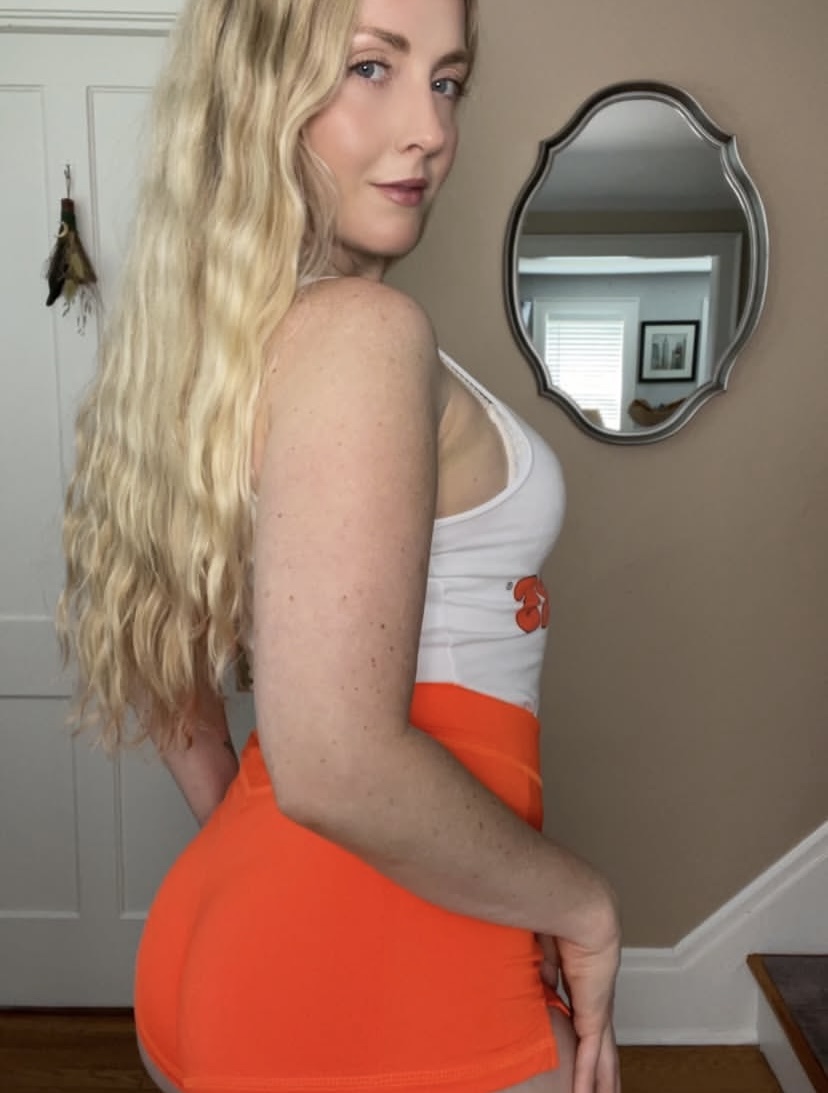 Escort Gallery