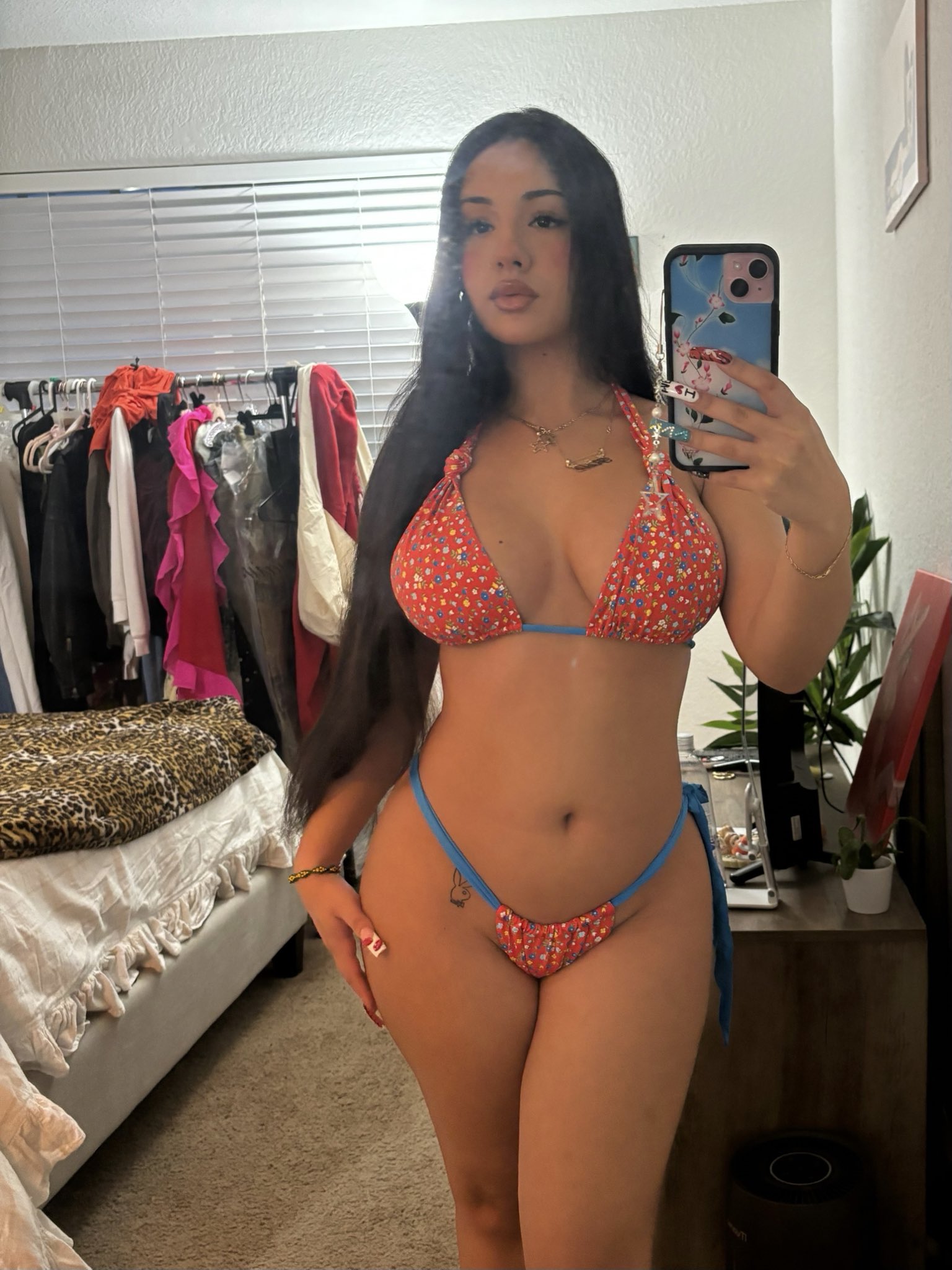 Escort Gallery
