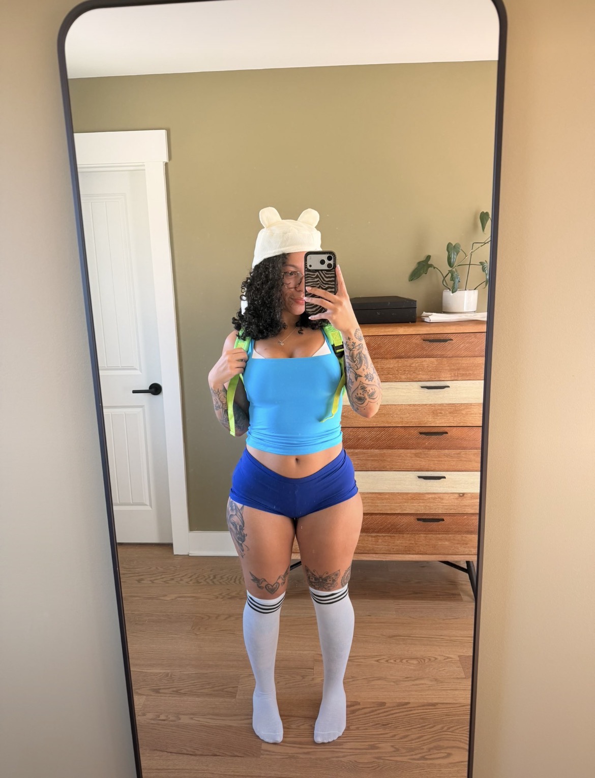 Escort Gallery