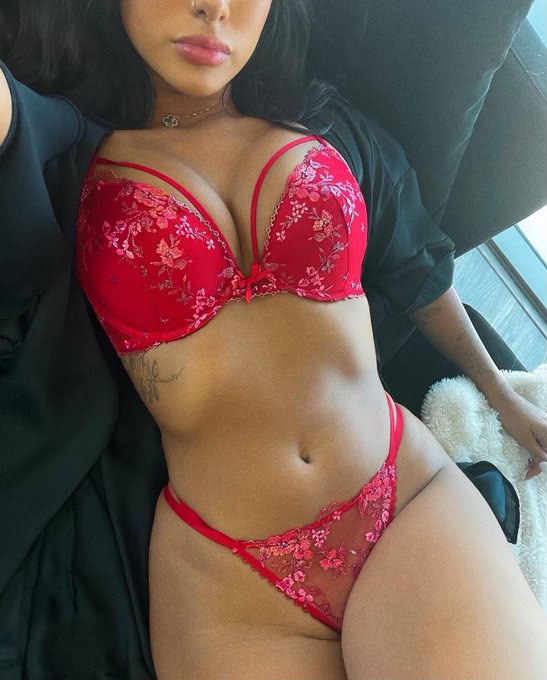 Escort Gallery