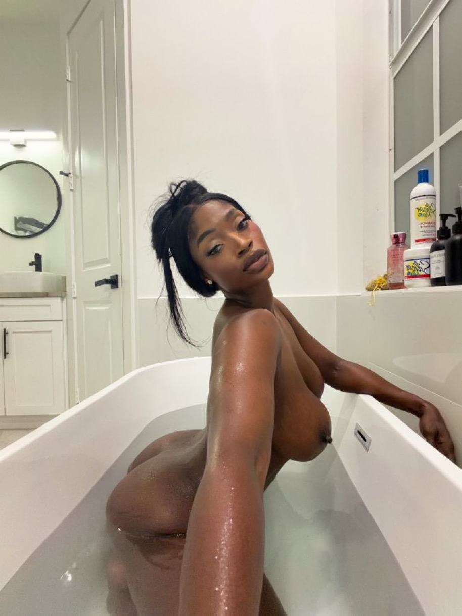 Escort Gallery