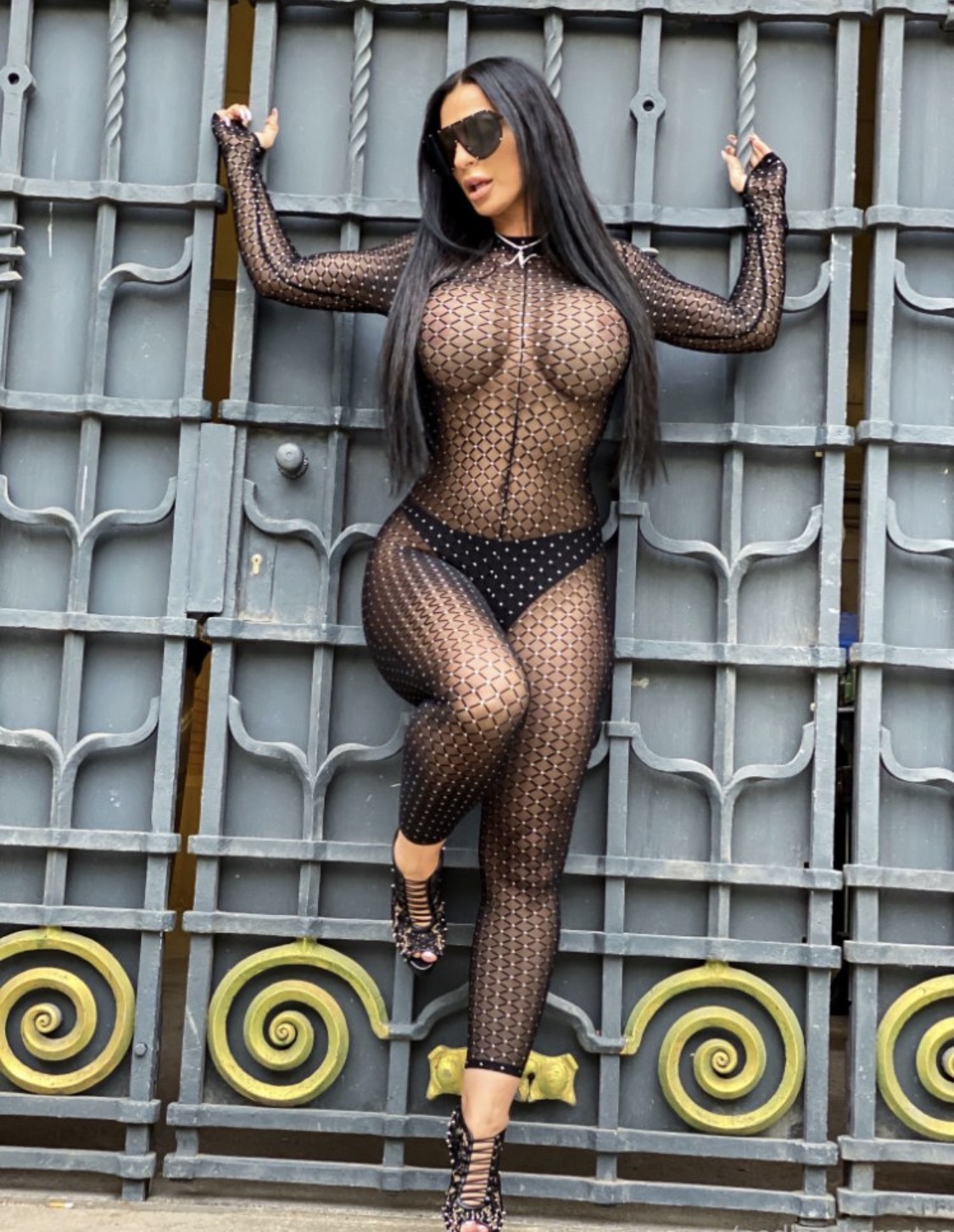 Escort Gallery