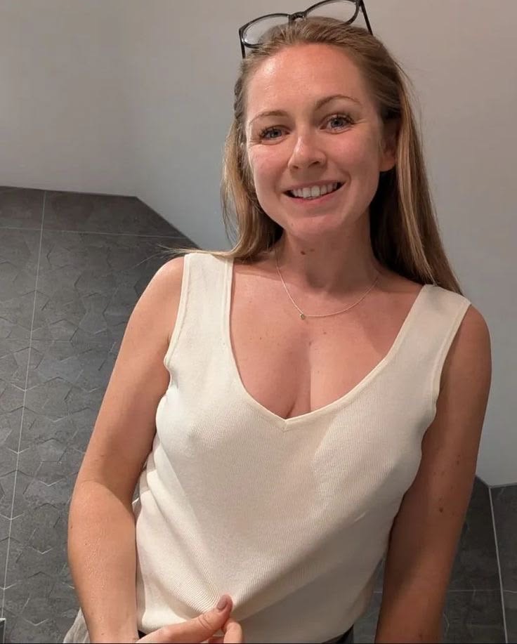 Escort Gallery