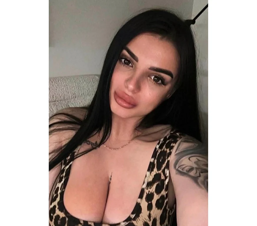 Escort Gallery