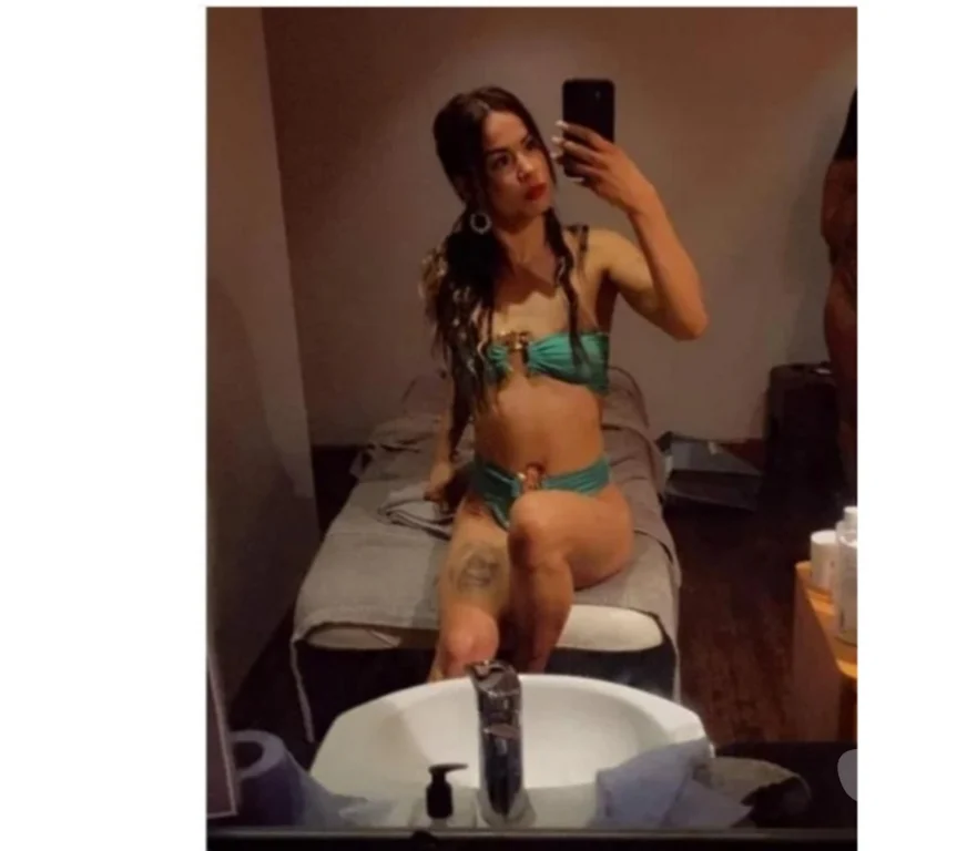 Escort Gallery