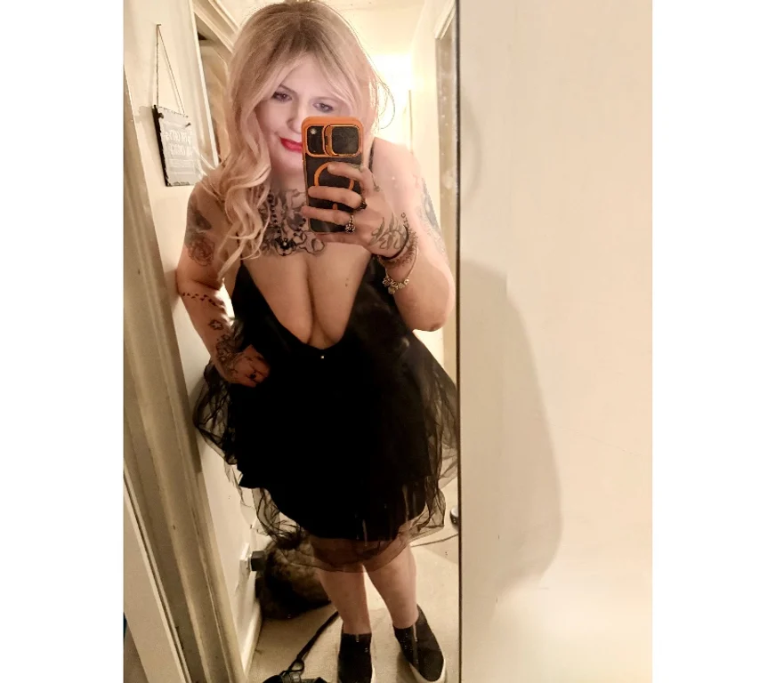 Escort Gallery