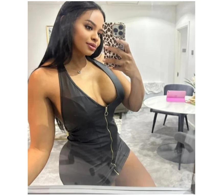 Escort Gallery