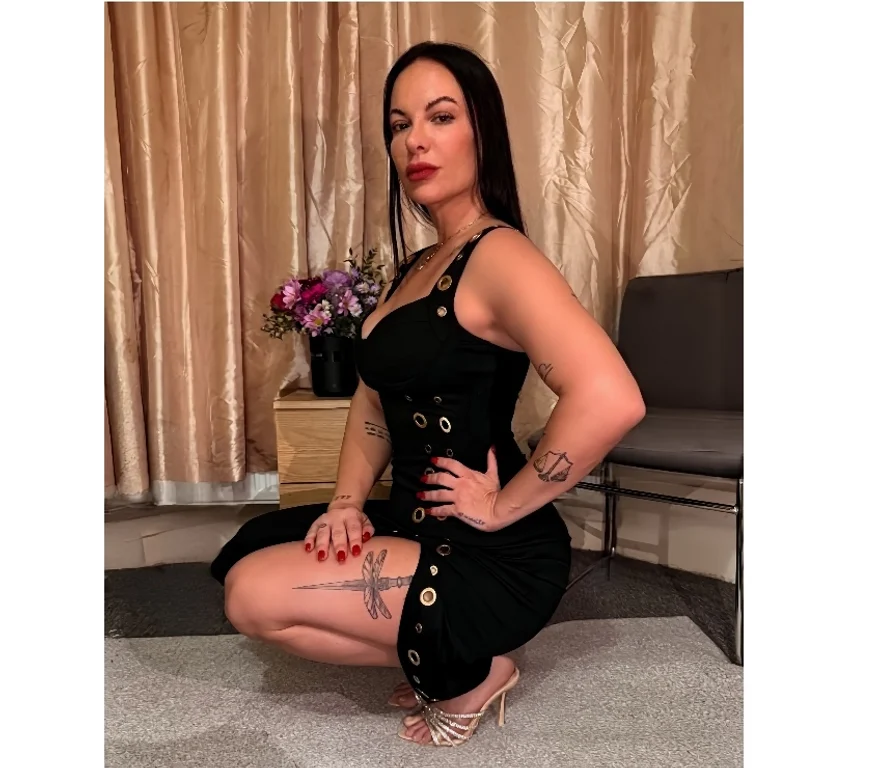 Escort Gallery