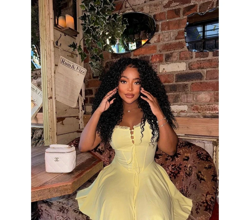 Escort Gallery