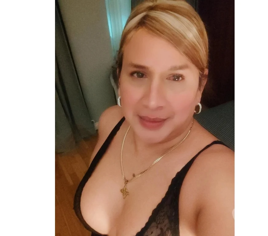 Escort Gallery