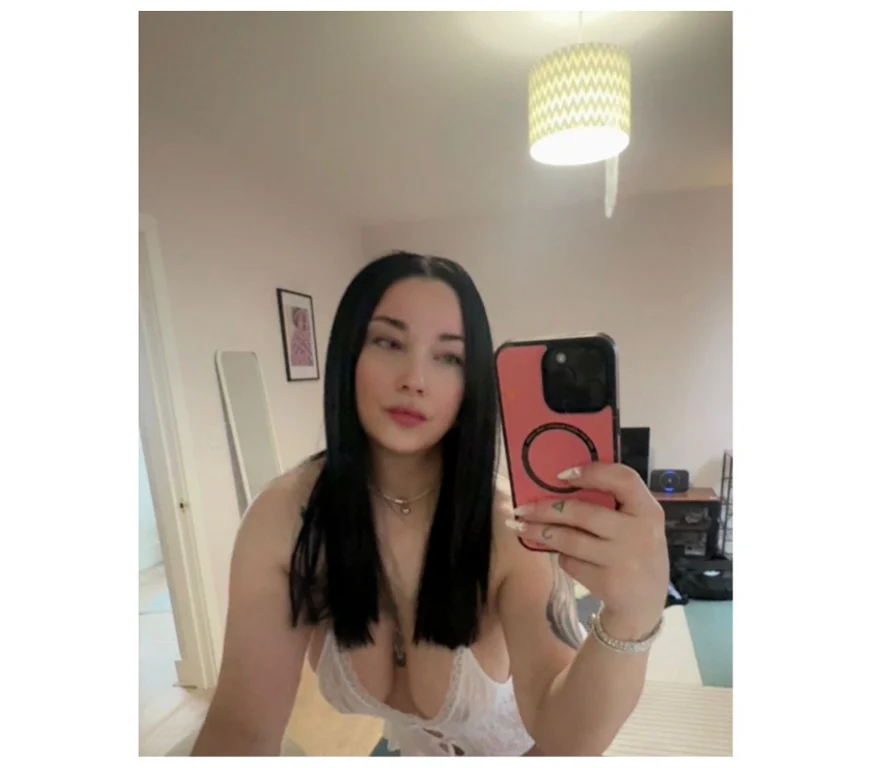 Escort Gallery