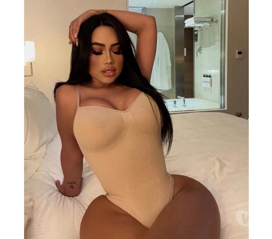 Escort Gallery