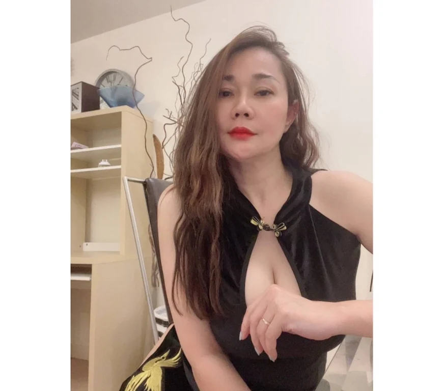 Escort Gallery