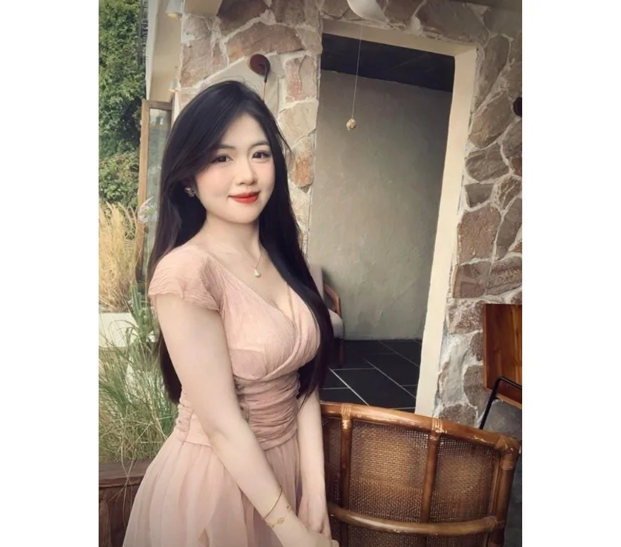 Escort Gallery