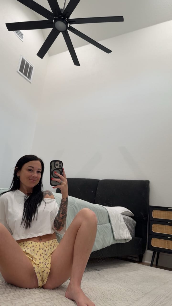 Escort Gallery