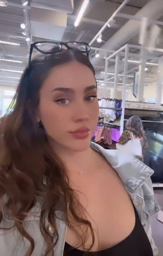 Escort Gallery