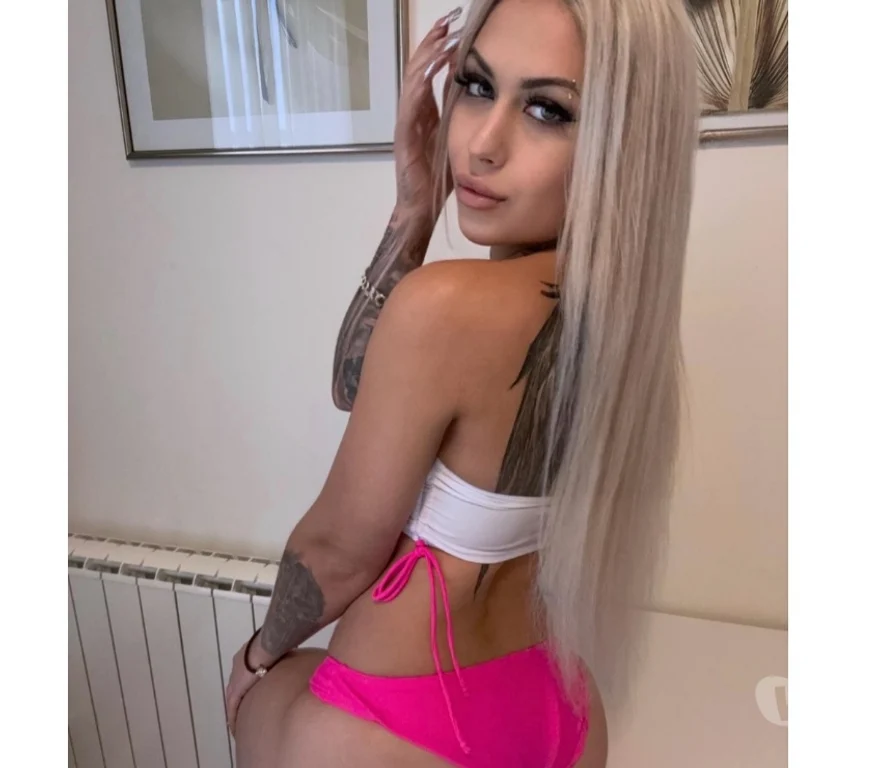 Escort Gallery