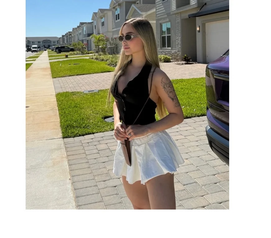 Escort Gallery