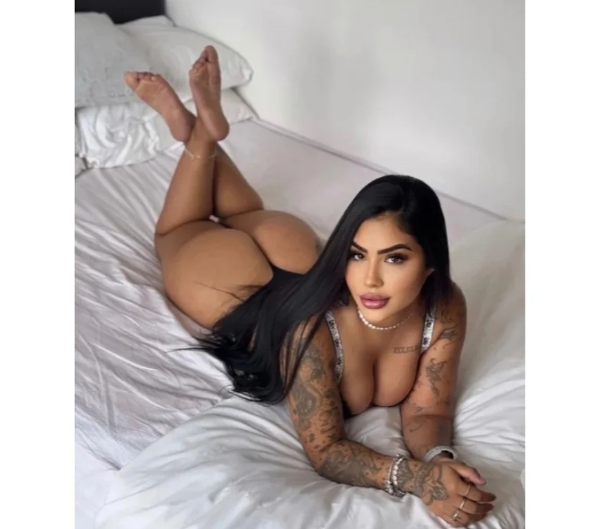 Escort Gallery