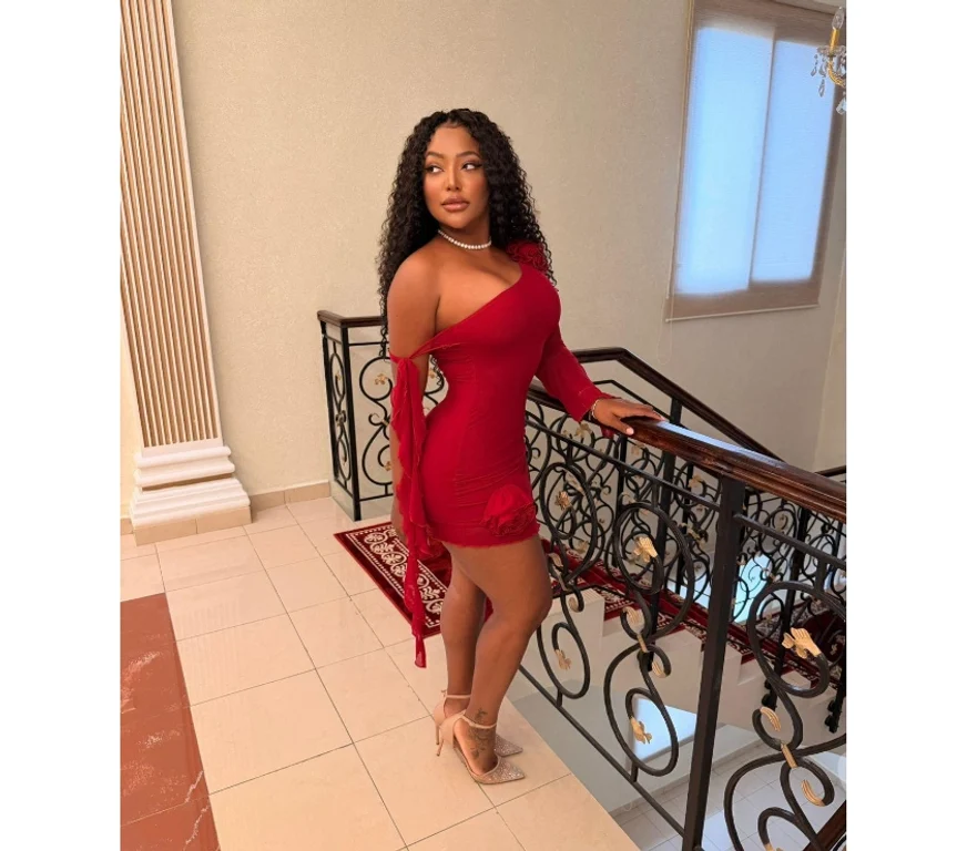 Escort Gallery