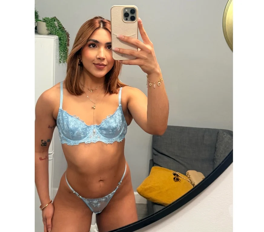 Escort Gallery