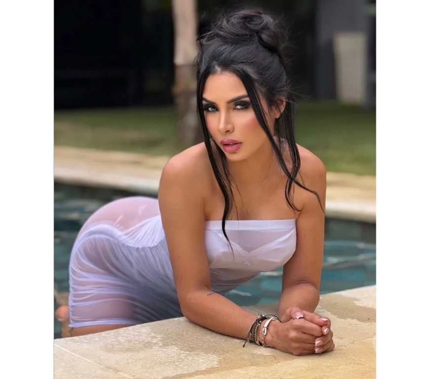Escort Gallery