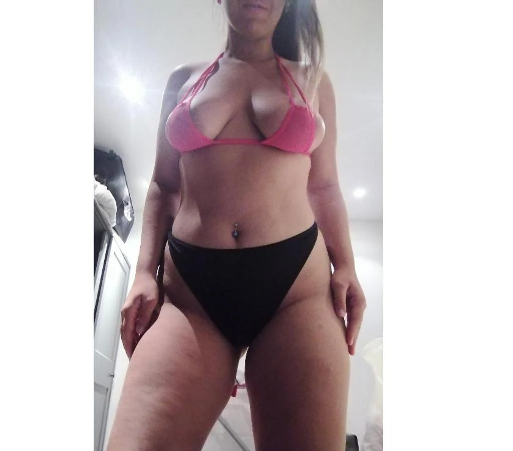 Escort Gallery