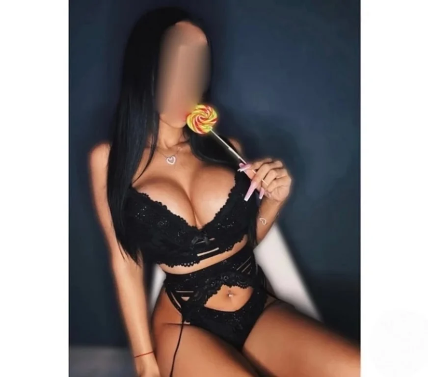 Escort Gallery