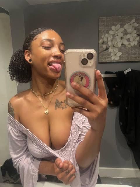 Escort Gallery