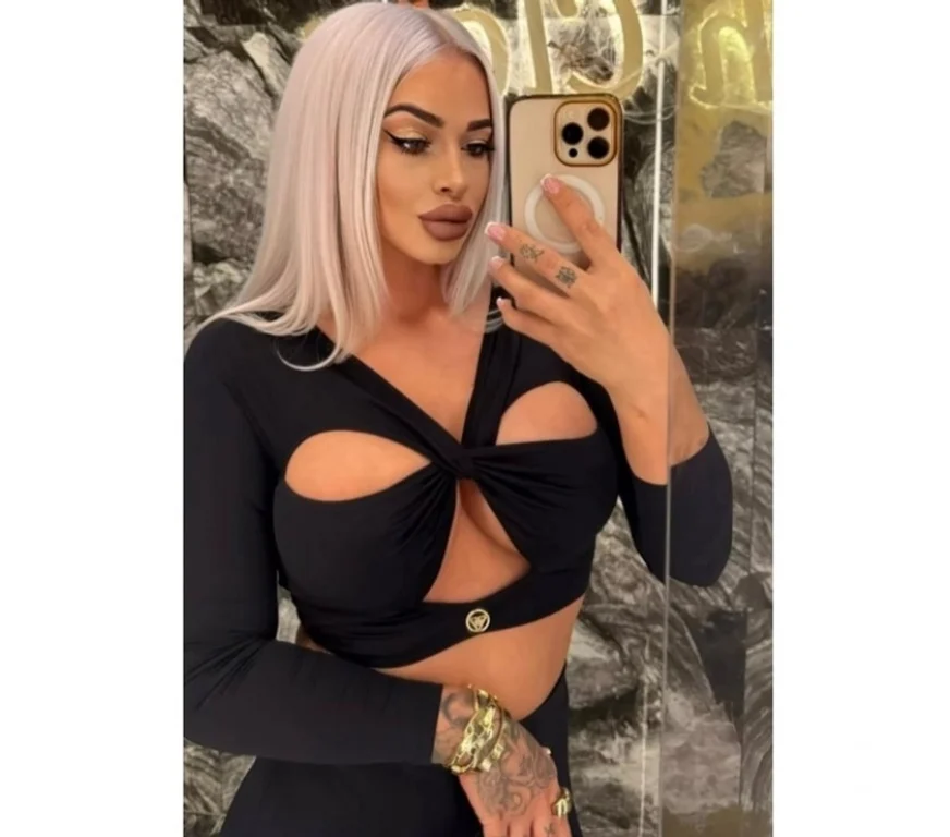 Escort Gallery