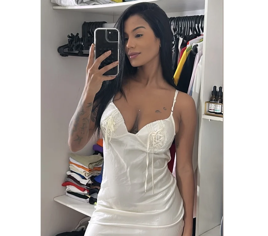 Escort Gallery