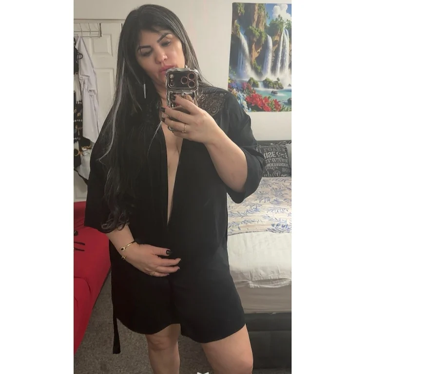Escort Gallery
