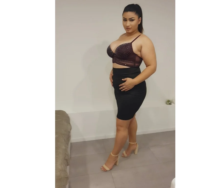 Escort Gallery