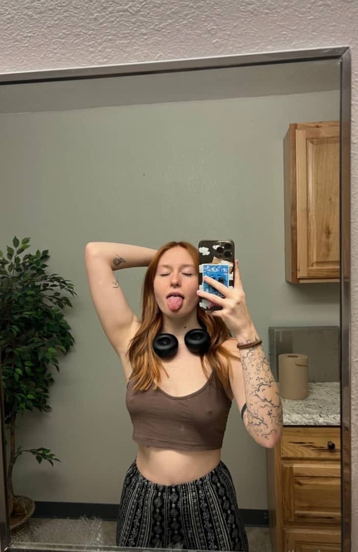 Escort Gallery