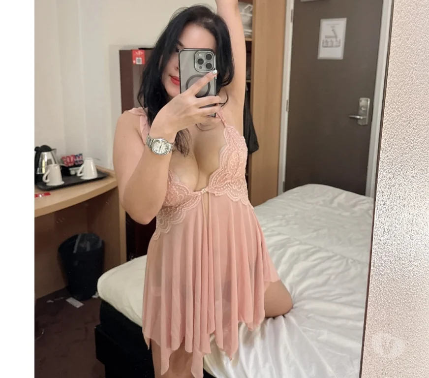 Escort Gallery