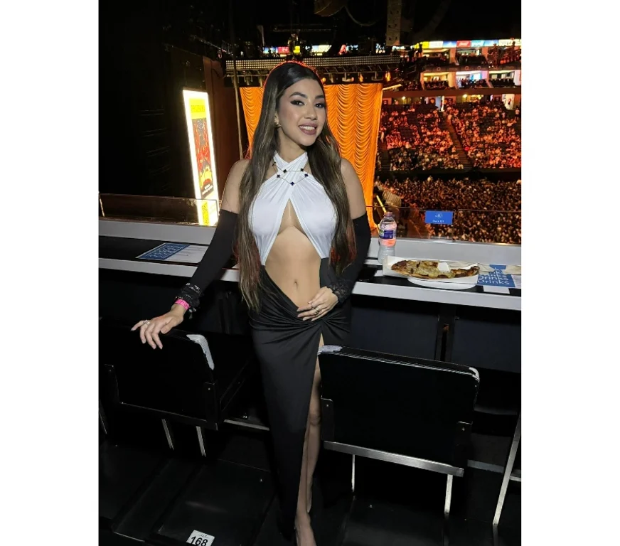 Escort Gallery