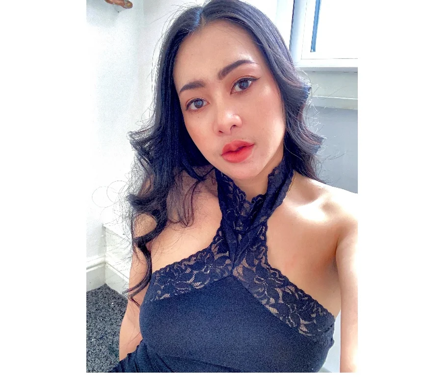 Escort Gallery