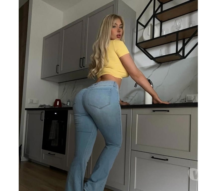 Escort Gallery